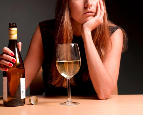 Анонимное лечение женского алкоголизма в Любиме